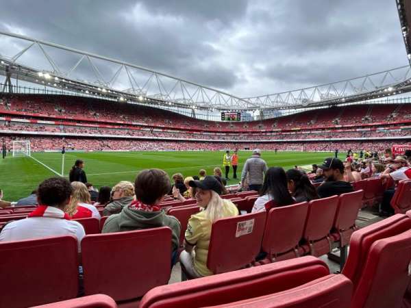 Emirates Stadium, section: 4, row: 7, seat: 117