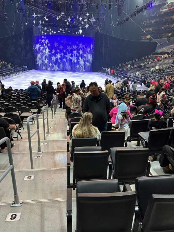 Crypto.com Arena, section: 107, row: 6, seat: 1