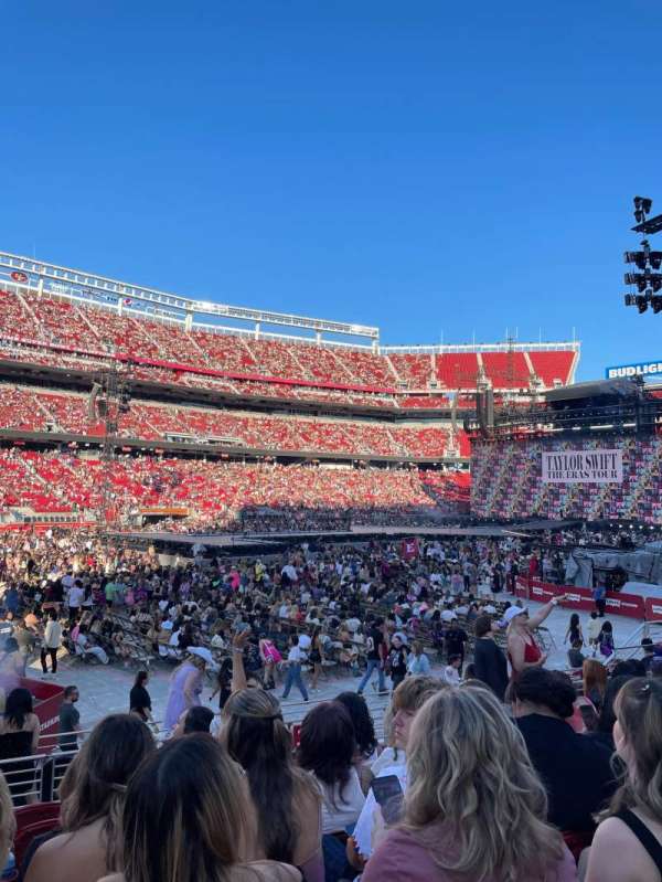 Levi's Stadium, section: 143, row: 11, seat: 14