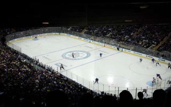 Madison square garden, section: 413, row: 7, seat: 3