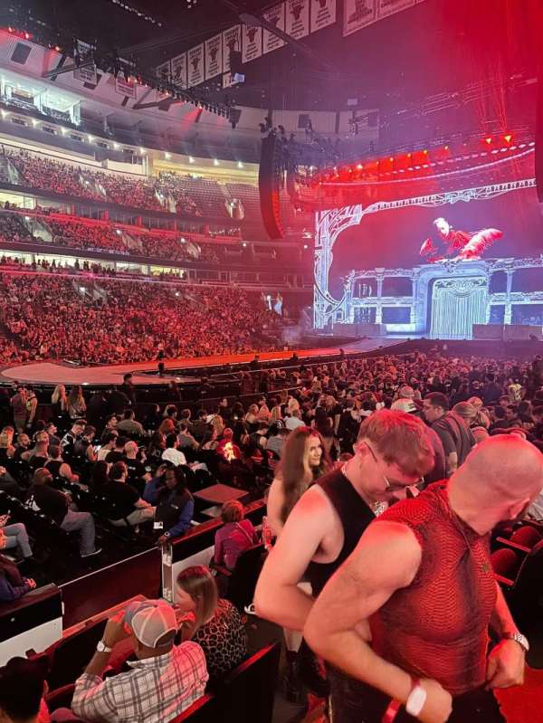 United Center, section: 102, row: 6, seat: 5