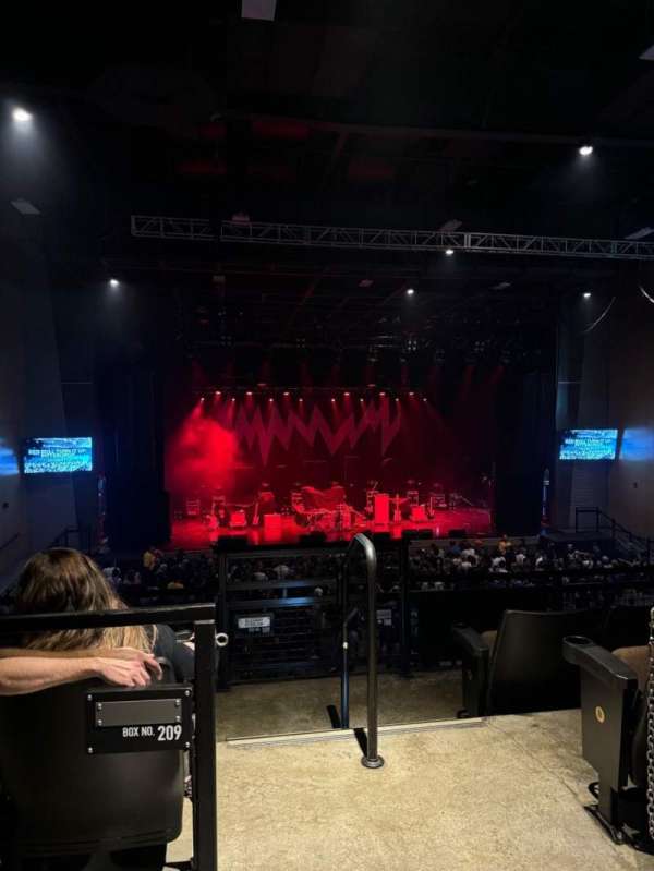 Stage AE, section: Premiere