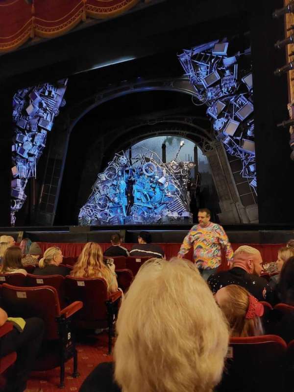 Palace Theatre, Manchester, section: Stalls, row: E, seat: 14-15