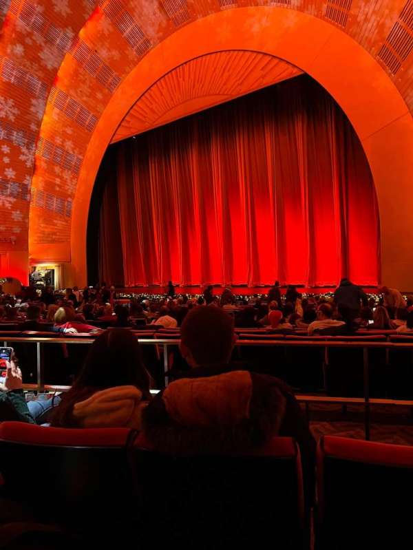 Radio City Music Hall, section: Orchestra 2, row: YY, seat: 201