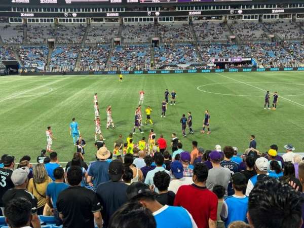 Bank of America Stadium, section: 133, row: 14, seat: 10