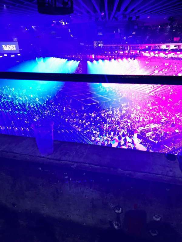 Oakland Arena, section: 220, row: 1, seat: 10