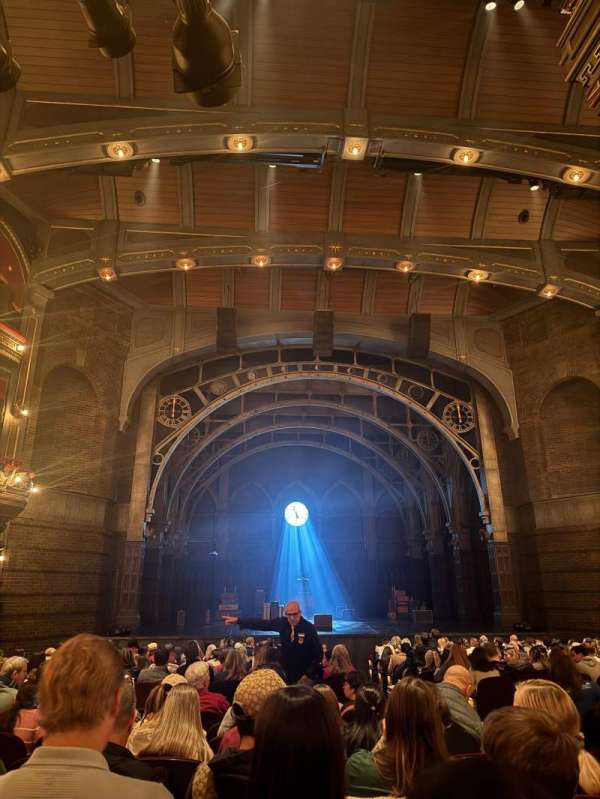 Lyric Theatre, section: Orchestra L, row: R, seat: 5