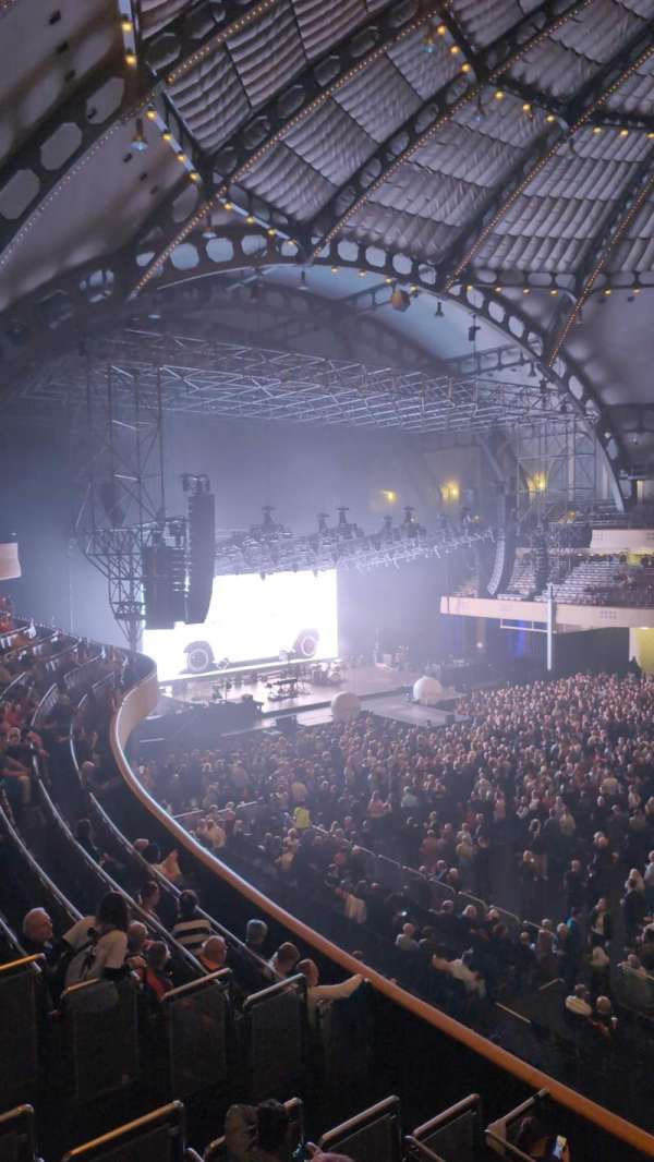 Festhalle, section: Rang 2 Sektor L, row: 1, seat: 28