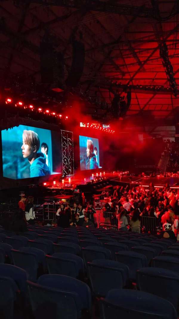 Tacoma Dome, section: 102, row: M, seat: 9