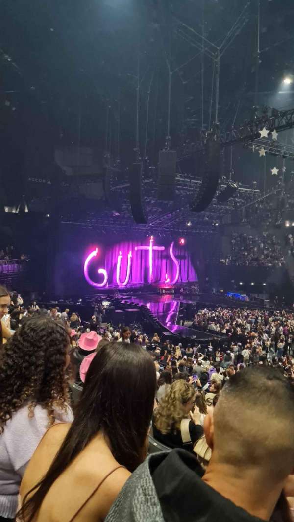 Accor Arena, section: Gradin P, row: 11, seat: 6
