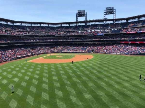 Citizens Bank Park, section: 201, row: 1, seat: 17