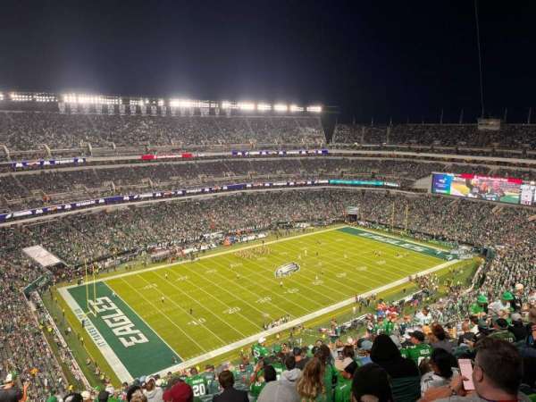 Lincoln Financial Field, section: 240, row: 22, seat: 17