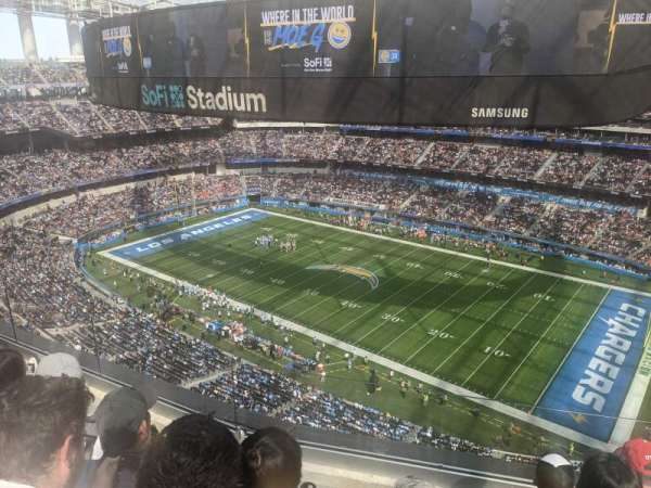 SoFi Stadium, section: 420, row: 4, seat: 8