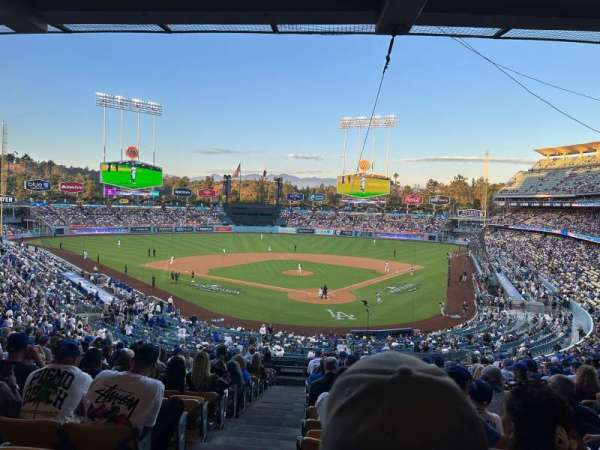 Dodger Stadium, section: 105LG, row: R, seat: 8