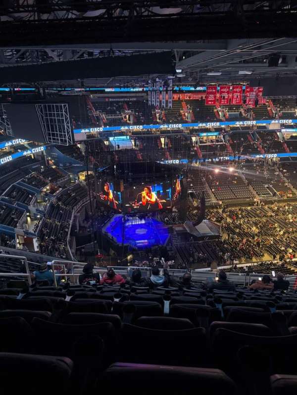 Capital One Arena, section: 431, row: QQ, seat: 9
