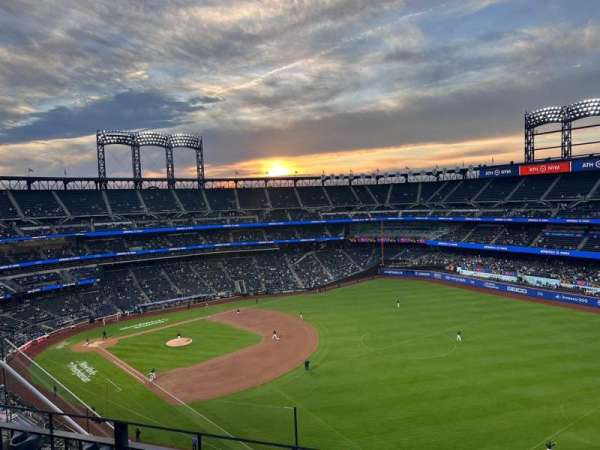 Citi Field, section: 501, row: 3, seat: 12