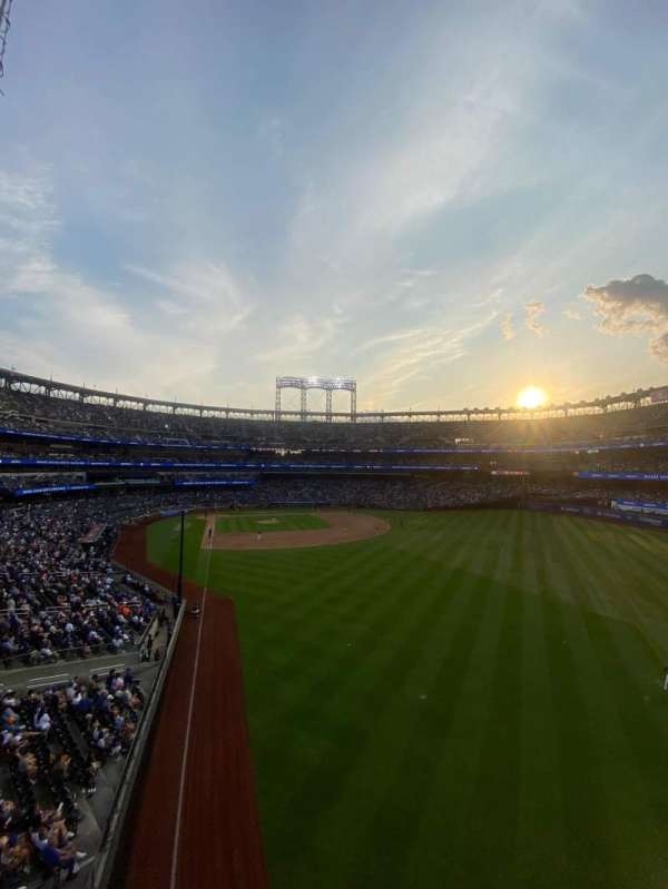 Citi Field, section: 303, row: 1, seat: 1
