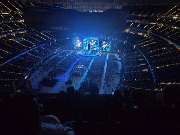 SoFi Stadium, section: 526, row: 5, seat: 9