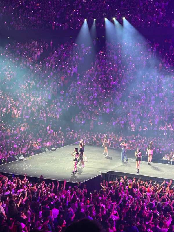 Accor Arena, section: Gradin G, row: 9, seat: 13