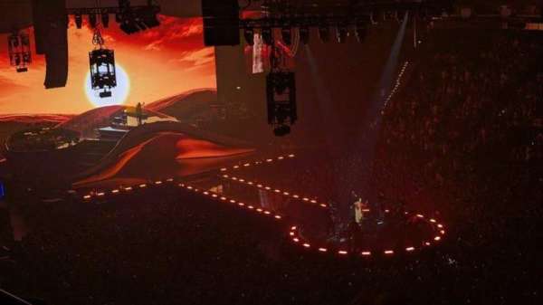 Barclays Arena, Hamburg, section: O4, row: 8, seat: 20