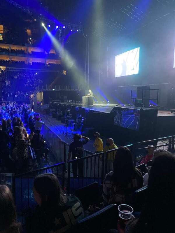 The O2, London, section: 112, row: K, seat: 386