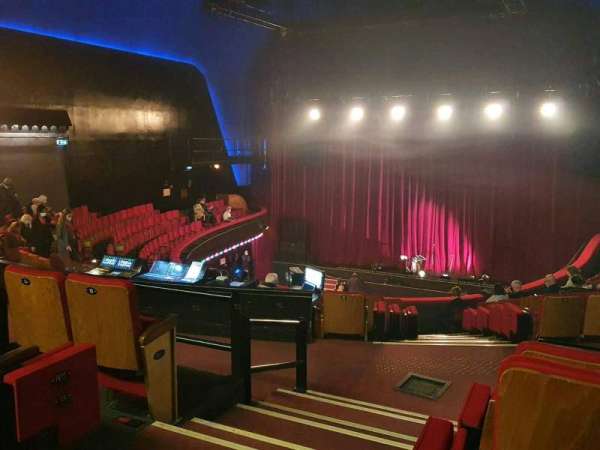 L'Olympia, section: Balcon, row: 13, seat: 22