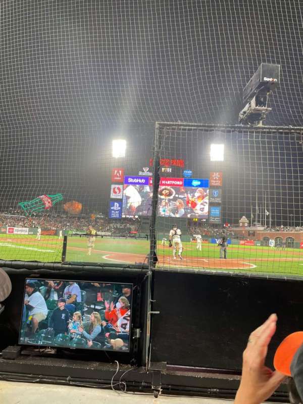 Oracle Park, section: 115, row: BBB, seat: 9