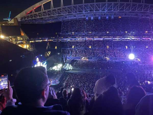 Lumen Field, section: 336, row: R, seat: 1