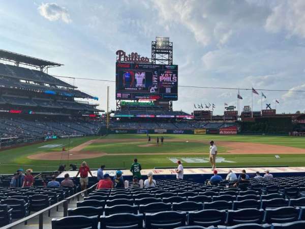 Citizens Bank Park, section: 118, row: 16, seat: 7