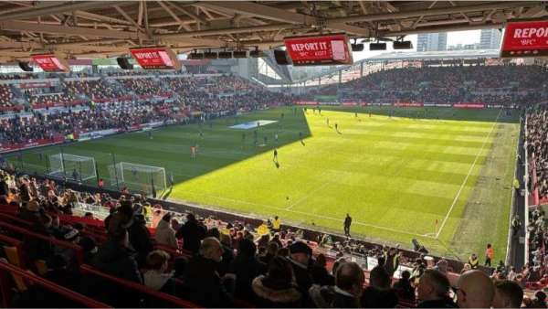 Gtech Community Stadium, section: E216, row: 34, seat: 116