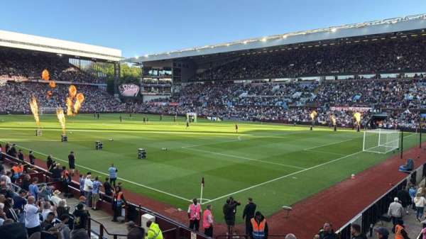 Villa Park, section: Q1, row: Q, seat: 312
