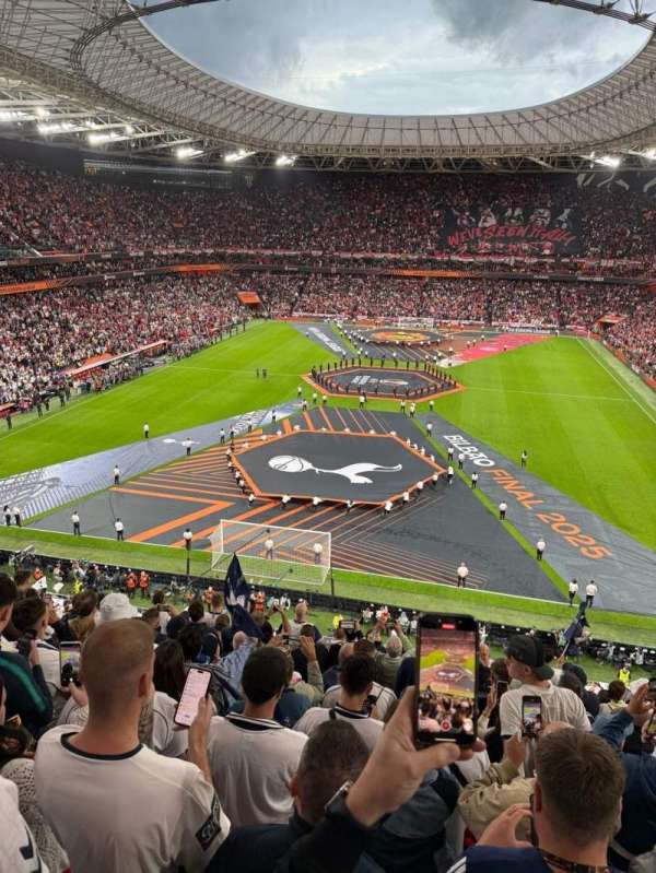 Estadio de San Mamés, section: 325, row: 10, seat: 4
