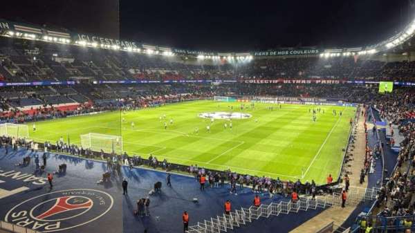 Parc des Princes, section: 301, row: 4, seat: 91