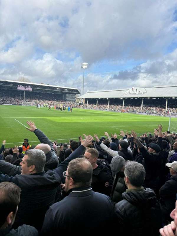 Craven Cottage, section: P6, row: L, seat: 124