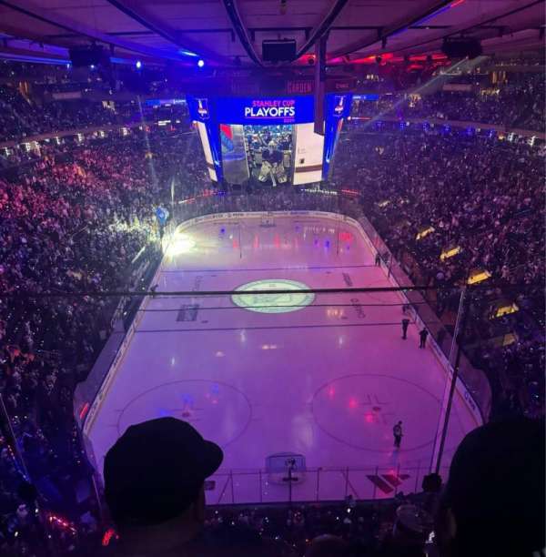 Madison Square Garden, section: 320, row: 2, seat: 9