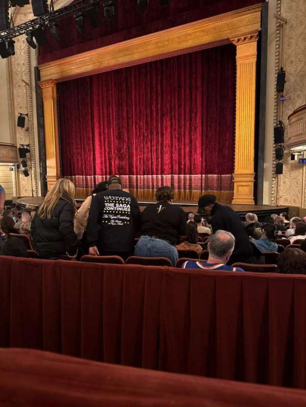 Majestic Theatre, section: Orchestra R, row: M, seat: 16