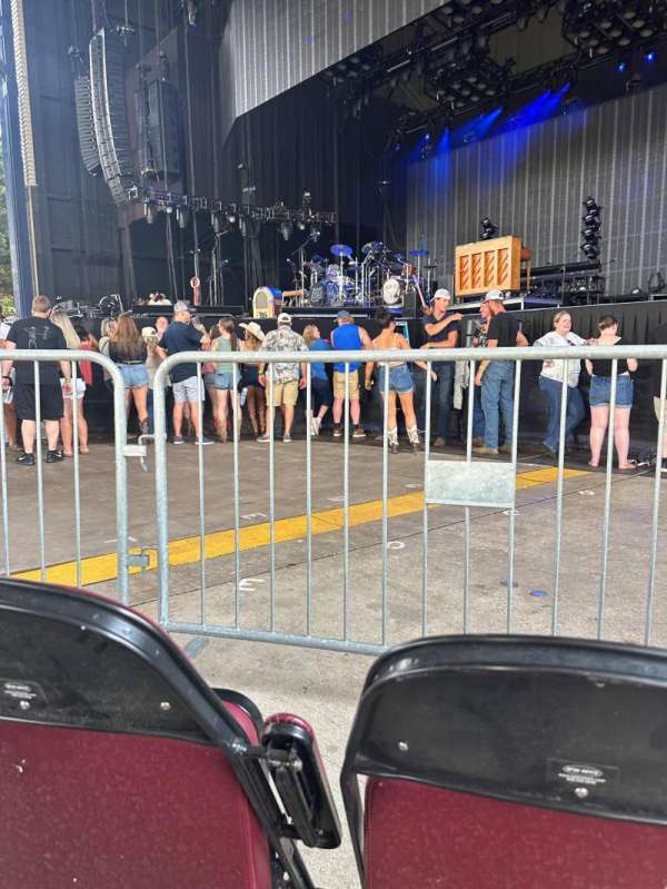 Jiffy Lube Live, section: Orchestra 1, row: H, seat: 14