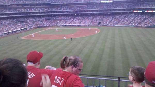 Citizens Bank Park, section: 201, row: 3, seat: 18