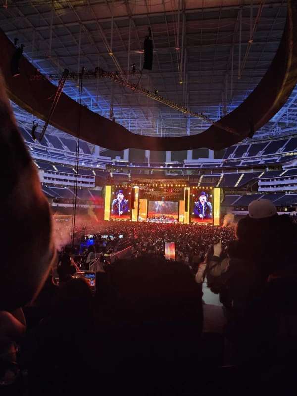 SoFi Stadium, section: 123, row: 13, seat: 20