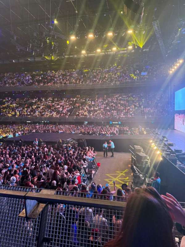 Ziggo Dome, section: 102, row: 2, seat: 41
