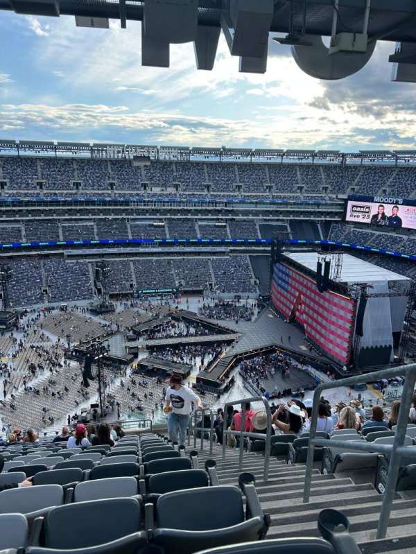 MetLife Stadium, section: 315, row: 26, seat: 1