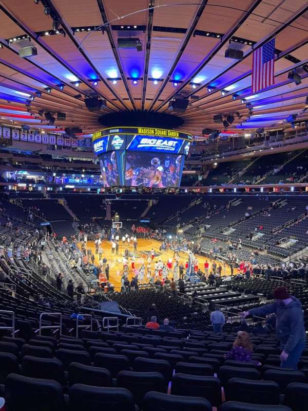 Madison Square Garden, section: 111, row: 22, seat: 5