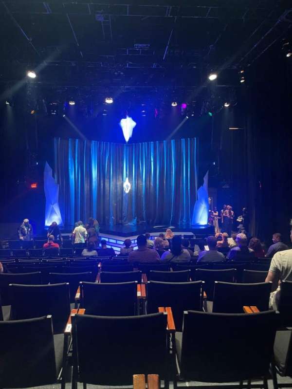 Daryl Roth Theatre, section: Orchestra, row: R, seat: 108