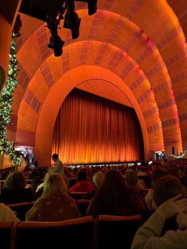Radio City Music Hall, section: Orchestra 7, row: B, seat: 708