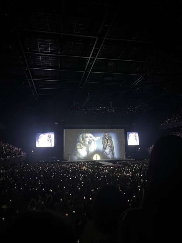 Ziggo Dome, section: 107, row: 3, seat: 239