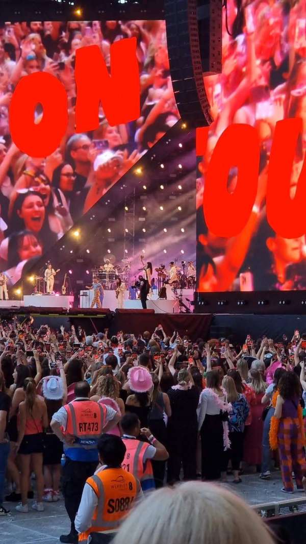 Wembley Stadium, section: 142, row: 6, seat: 256