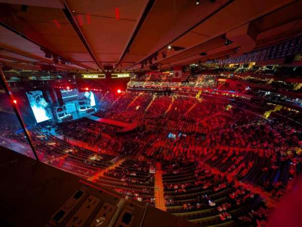 Madison Square Garden, section: 327, row: 1, seat: 7
