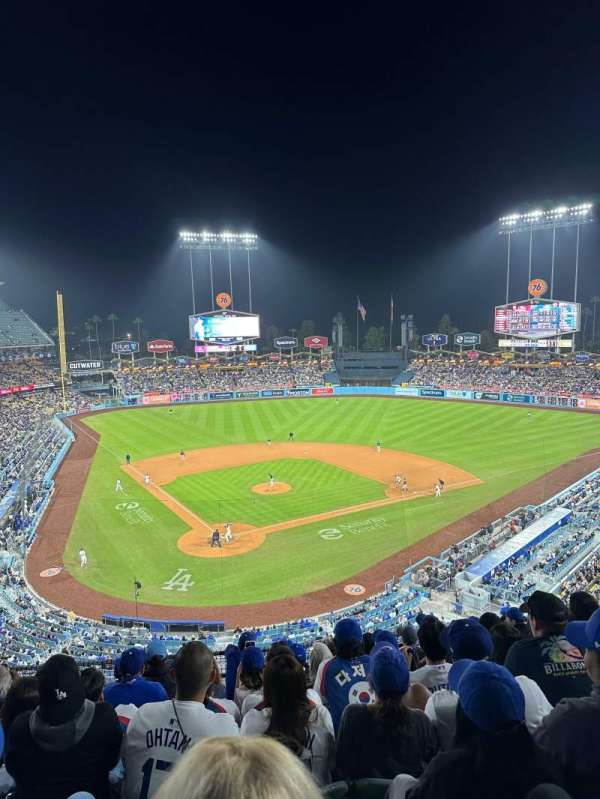 Dodger Stadium, section: 4RS, row: H, seat: 10