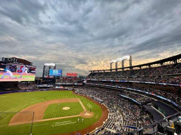 Citi Field, section: 519, row: 10, seat: 3