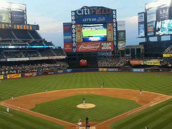 Citi Field, section: 319, row: 1, seat: 8